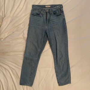 madewell mom jean